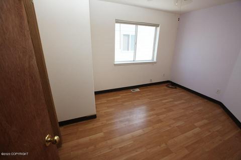 5731 E 6th Ave # 9, Anchorage, AK 99504 photo 10
