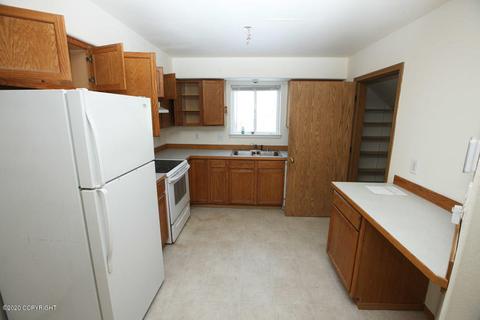 5731 E 6th Ave # 9, Anchorage, AK 99504 photo 4