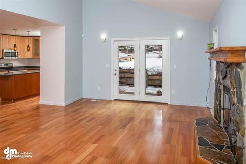 1850 Commodore Dr, Anchorage, AK 99507 photo 9