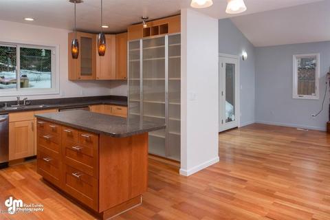 1850 Commodore Dr, Anchorage, AK 99507 photo 8