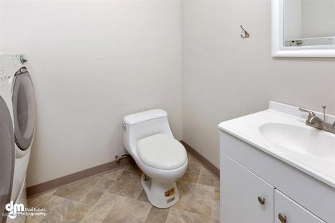 1041 E 26th Ave, Anchorage, AK 99508 photo 18