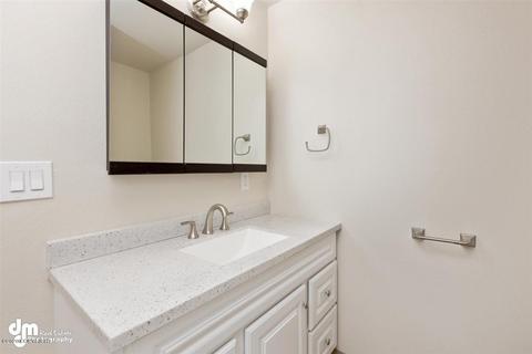 1041 E 26th Ave, Anchorage, AK 99508 photo 22