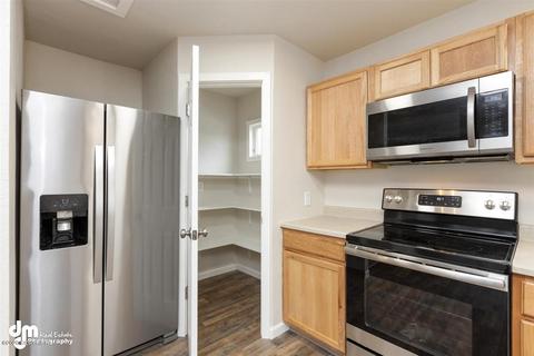 1041 E 26th Ave, Anchorage, AK 99508 photo 8