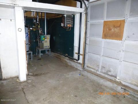 327 E 23rd Ave, Anchorage, AK 99503 photo 13