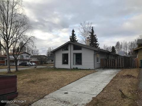 7421 Augustine Dr, Anchorage, AK 99504 photo 2