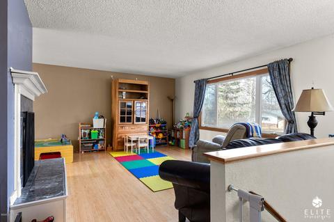 3921 Laron Ln, Anchorage, AK 99504 photo 9