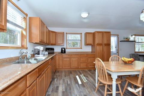 2815 Bear Ave, North Pole, AK 99705 photo 4