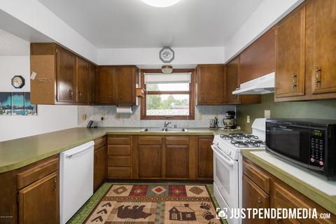 335 E 23rd Ave, Anchorage, AK 99503 photo 11