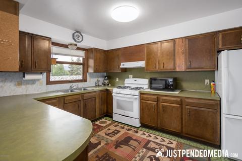 335 E 23rd Ave, Anchorage, AK 99503 photo 12