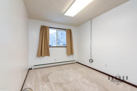 3154 E 19th Ct, Anchorage, AK 99508 photo 15