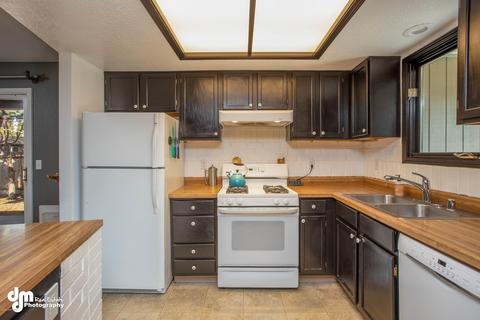 7720 Jaguar Cir, Anchorage, AK 99502 photo 8