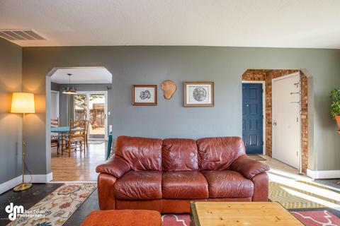 7720 Jaguar Cir, Anchorage, AK 99502 photo 6