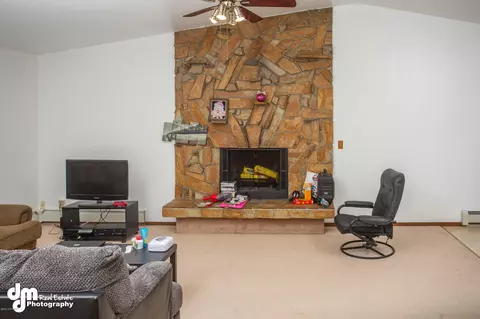 6301 E 9th Ave, Anchorage, AK 99504 photo 4