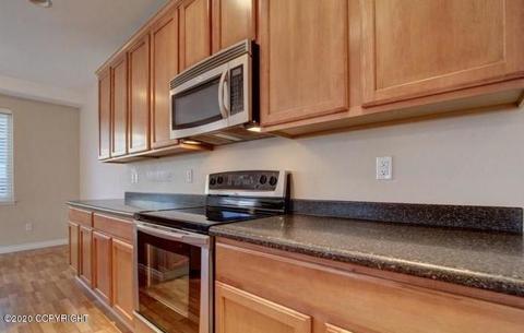 9114 Eagle River Ln, Eagle River, AK 99577 photo 4
