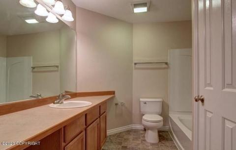 9114 Eagle River Ln, Eagle River, AK 99577 photo 13