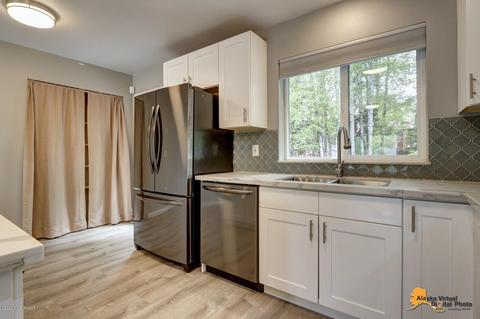 17626 Laoana Cir, Eagle River, AK 99577 photo 7