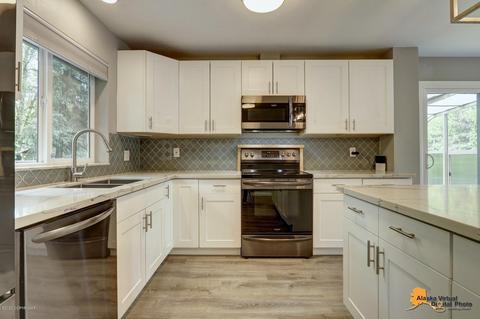17626 Laoana Cir, Eagle River, AK 99577 photo 5