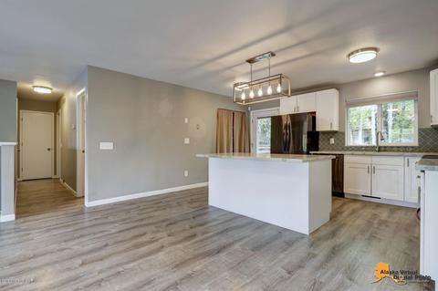 17626 Laoana Cir, Eagle River, AK 99577 photo 2