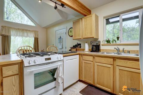 20435 Stephen Cir, Chugiak, AK 99567 photo 21