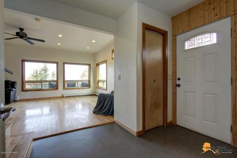 7841 Robert Cir, Anchorage, AK 99516 photo 4