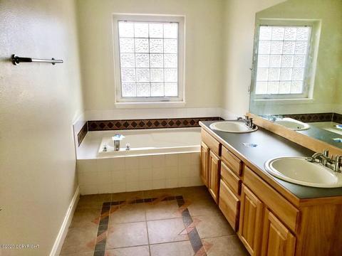 6522 E 9th Ave # 2, Anchorage, AK 99504 photo 19
