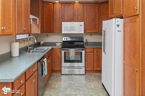 3001 Eureka St, Anchorage, AK 99503 photo 8