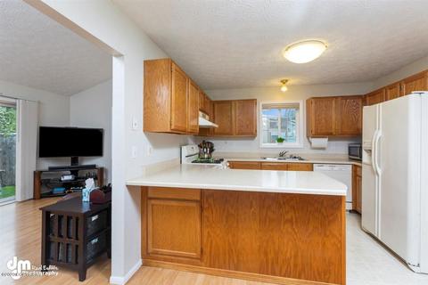 12101 Copper Mountain Dr, Eagle River, AK 99577 photo 8