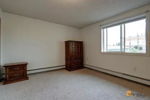 341 E 2nd Ct, Anchorage, AK 99501 photo 22