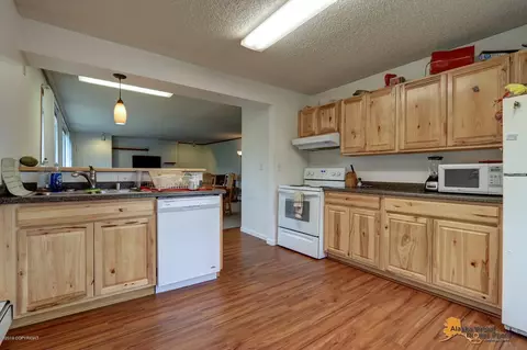341 E 2nd Ct, Anchorage, AK 99501 photo 19