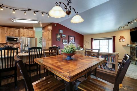 2910 Ruby Dr, Anchorage, AK 99502 photo 15