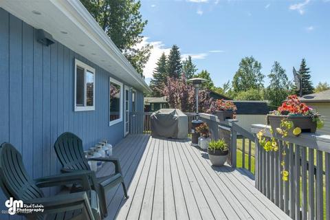 2910 Ruby Dr, Anchorage, AK 99502 photo 5