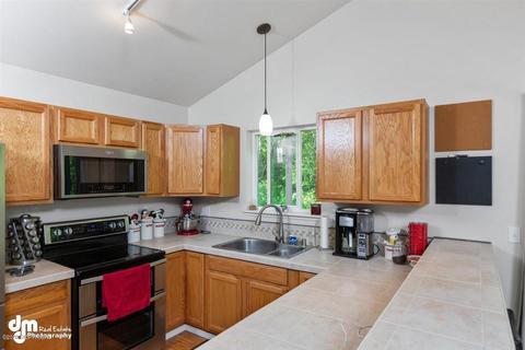 7486 River Park Cir, Eagle River, AK 99577 photo 8