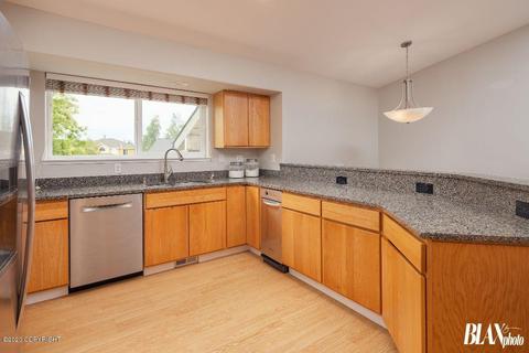 16652 Baird Cir, Eagle River, AK 99577 photo 11