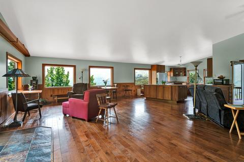 601 Hiland Rd, Eagle River, AK 99577 photo 9