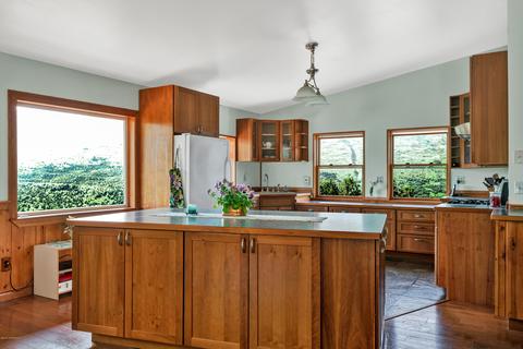 601 Hiland Rd, Eagle River, AK 99577 photo 4