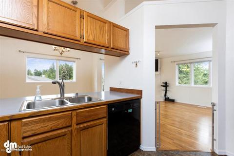 1943 Commodore Dr, Anchorage, AK 99507 photo 13