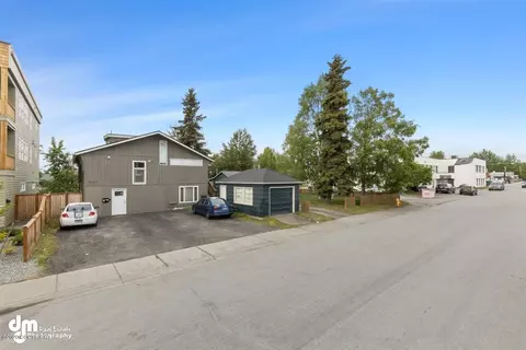 537 E 12th Ave, Anchorage, AK 99501 photo 2