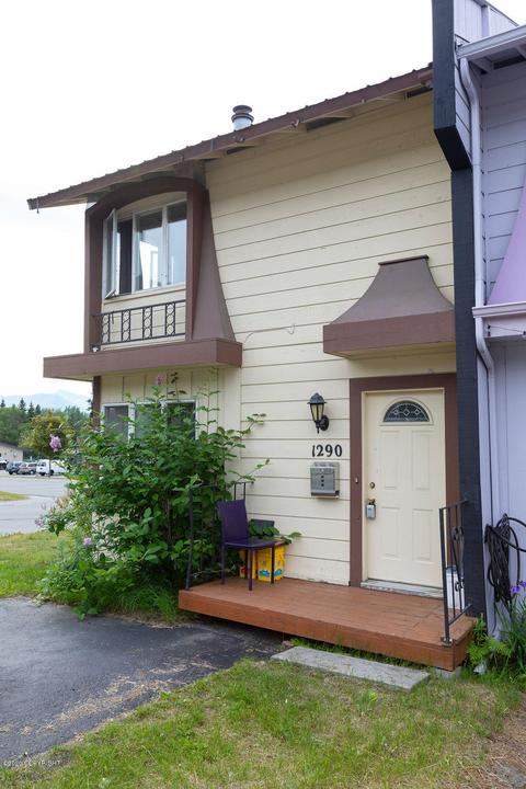 1290 Elegante Ln, Anchorage, AK 99501 photo 8
