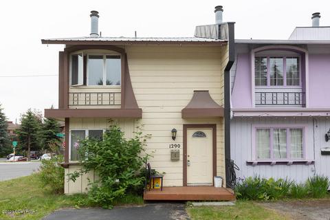 1290 Elegante Ln, Anchorage, AK 99501 photo 2