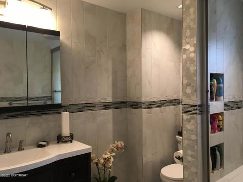 4442 E 4th Ave, Anchorage, AK 99508 photo 2