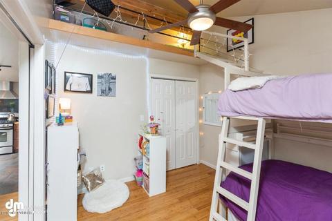 2426 Maple Ave, Anchorage, AK 99508 photo 7