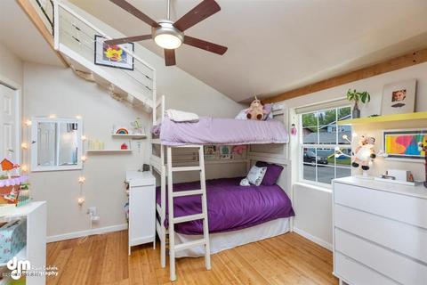 2426 Maple Ave, Anchorage, AK 99508 photo 6