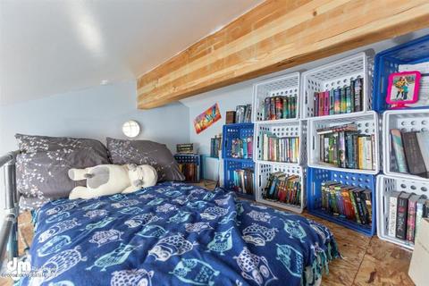 2426 Maple Ave, Anchorage, AK 99508 photo 12