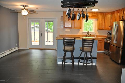 17825 Chilkat Ct, Eagle River, AK 99577 photo 4