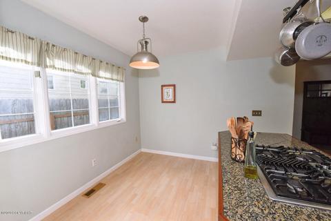 1731 Commodore Dr, Anchorage, AK 99507 photo 2