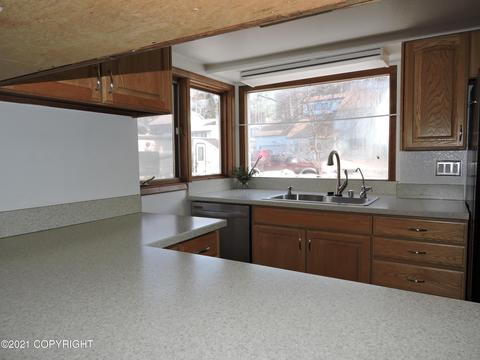 9128 Parkview Terrace Loop, Eagle River, AK 99577 photo 11
