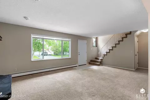 4943 Vance Dr, Anchorage, AK 99508 photo 4