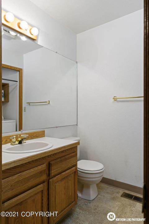 1900 Commodore Dr, Anchorage, AK 99507 photo 10