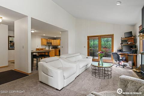 1900 Commodore Dr, Anchorage, AK 99507 photo 4