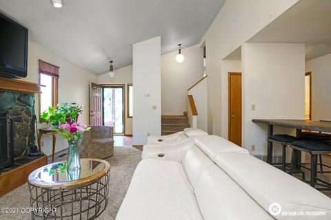 1900 Commodore Dr, Anchorage, AK 99507 photo 5